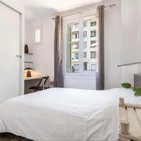 And Calm Escape With Panoramic Views