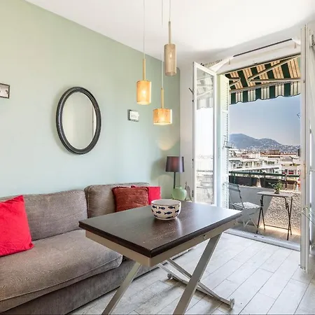 And Calm Escape With Panoramic Views Апартаменты